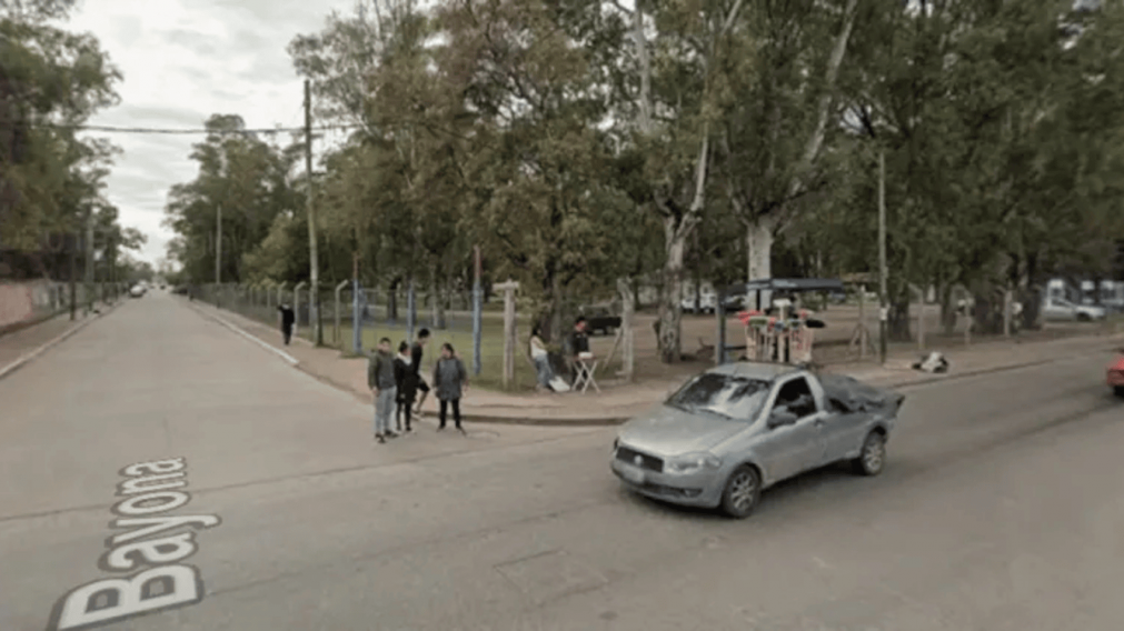 Un joven de 18 años murió ahogado en una pileta pública en Lomas de Zamora.