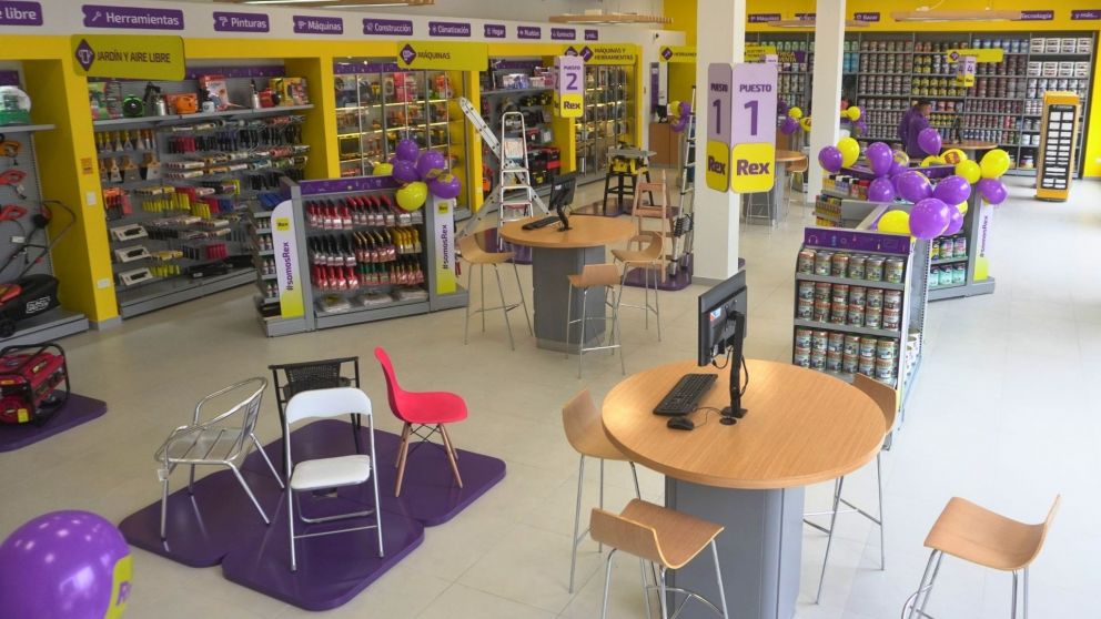 Famosa pinturer�a busca nuevos trabajadores para el puesto de cajero (Imagen ilustrativa).