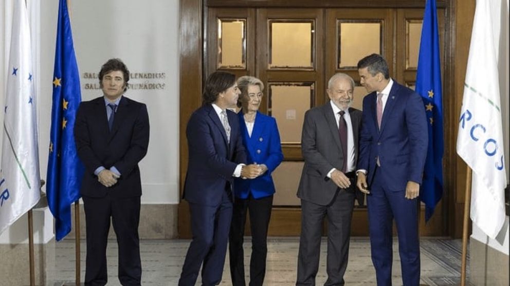 La presidenta de la Comisión Europea, Ursula von der Leyen, viajaría a Paraguay para la firma del acuerdo con el Mercosur (Foto archivo).