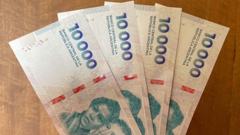 ¿Cuándo cobran los jubilados que superan la mínima y cómo queda el monto final?