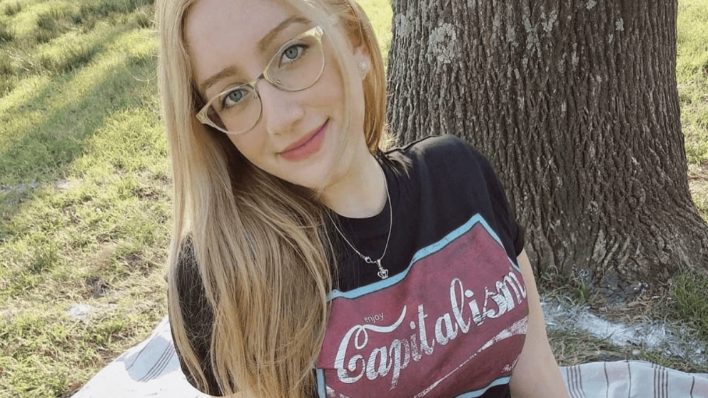 Rolón es una de las referentes más jóvenes dentro del espectro digital de La Libertad Avanza.