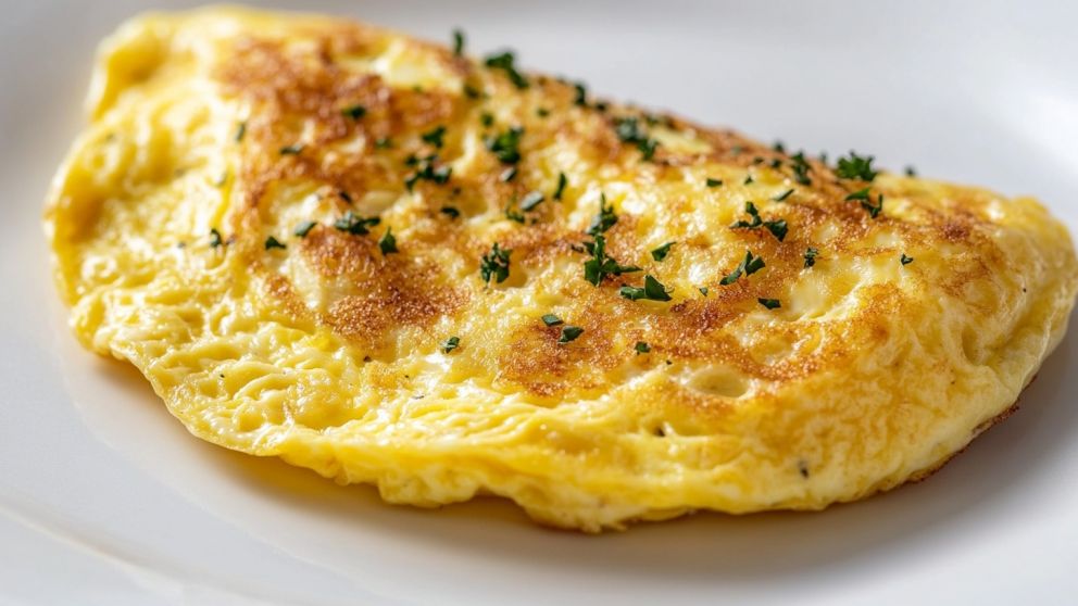 La receta de "omelet", o tortilla francesa, es un clásico simple, rendidor y salvador de comidas apuradas.