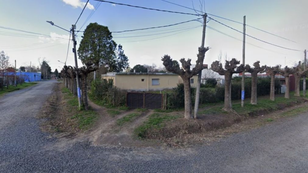 Un joven de 20 años fue asesinado de un balazo en el pecho mientras trabajaba en el fondo de su casa.