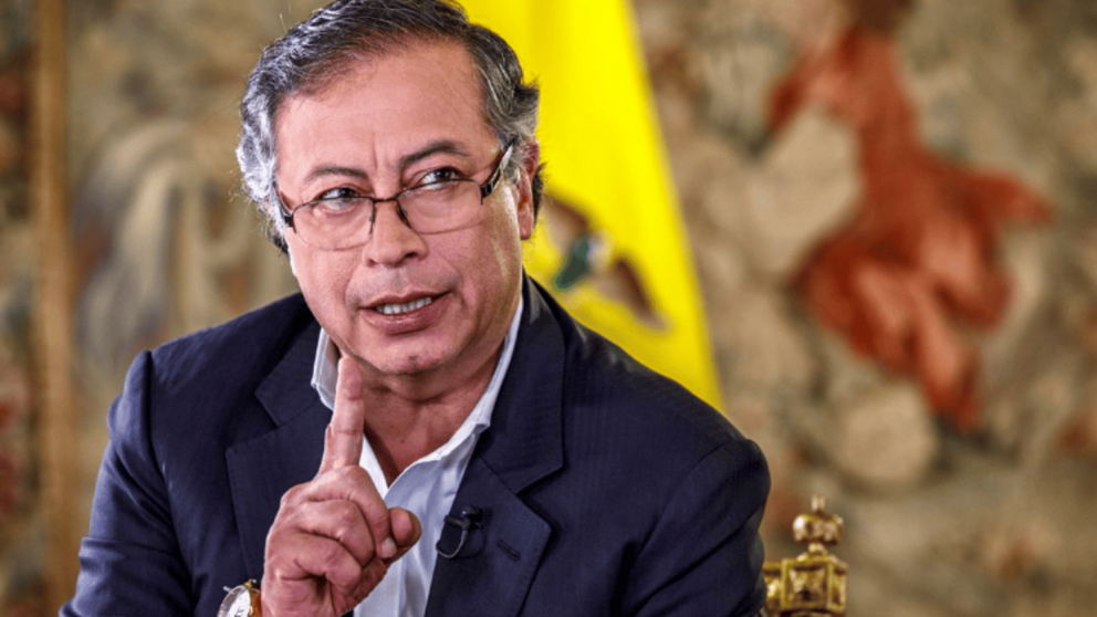 Gustavo Petro se le plantó a Donald Trump: "Por la Patria tomaré de nuevo las armas".
