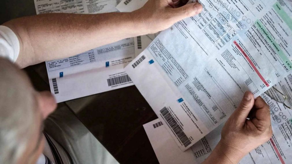 Los servicios de luz y gas aumentarán en septiembre.