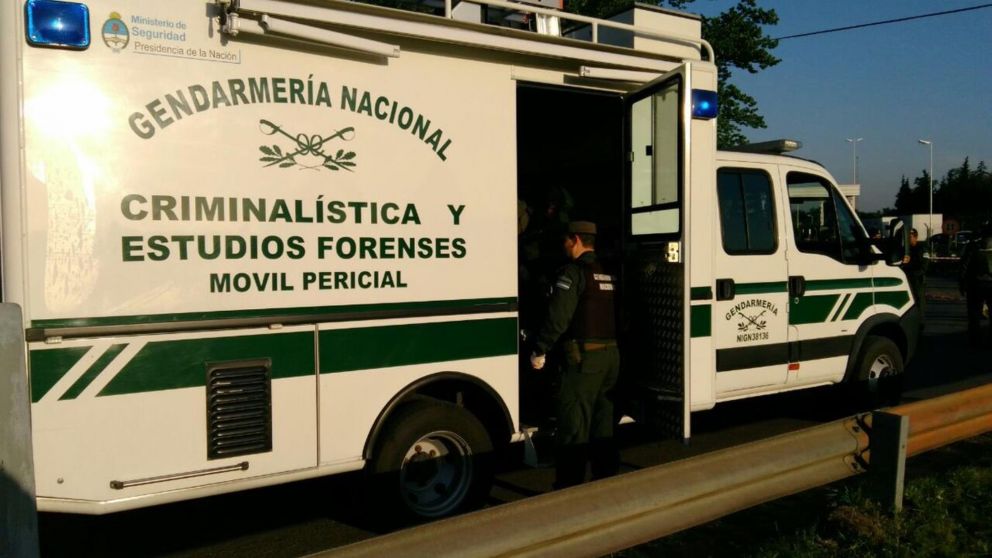 Miembros de la Gendarmer�a Nacional Argentina se ocuparon de efectuar peritajes.
