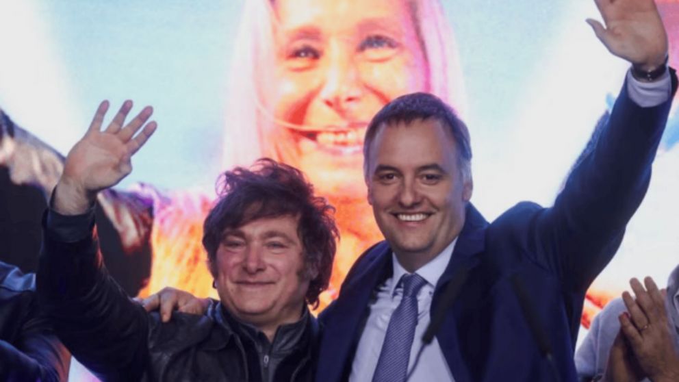 Manuel Adorni asumió como jefe de Gabinete.