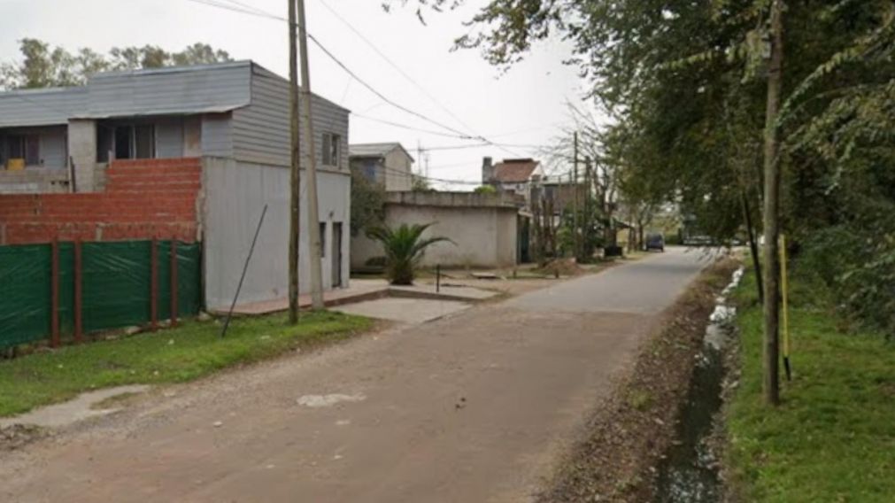 Acá, en este vecindario, se produjo la agresión a disparos.