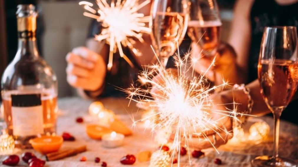 El brindis de comienzo de a�o tendr� que hacerse bajo techo (Imagen ilustrativa).