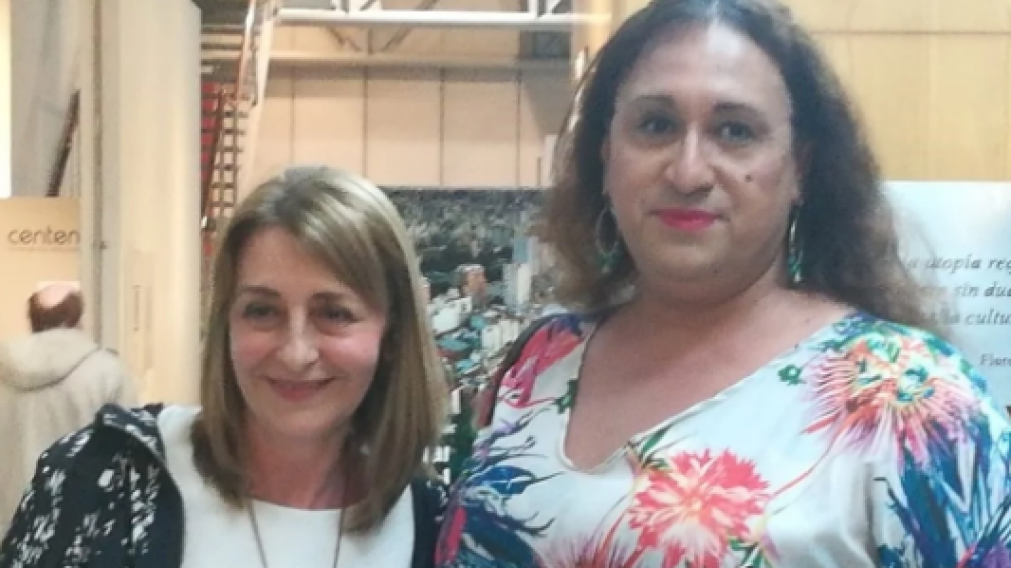 Lara Bertolini y Alejandra Gils Carbó, su letrada.