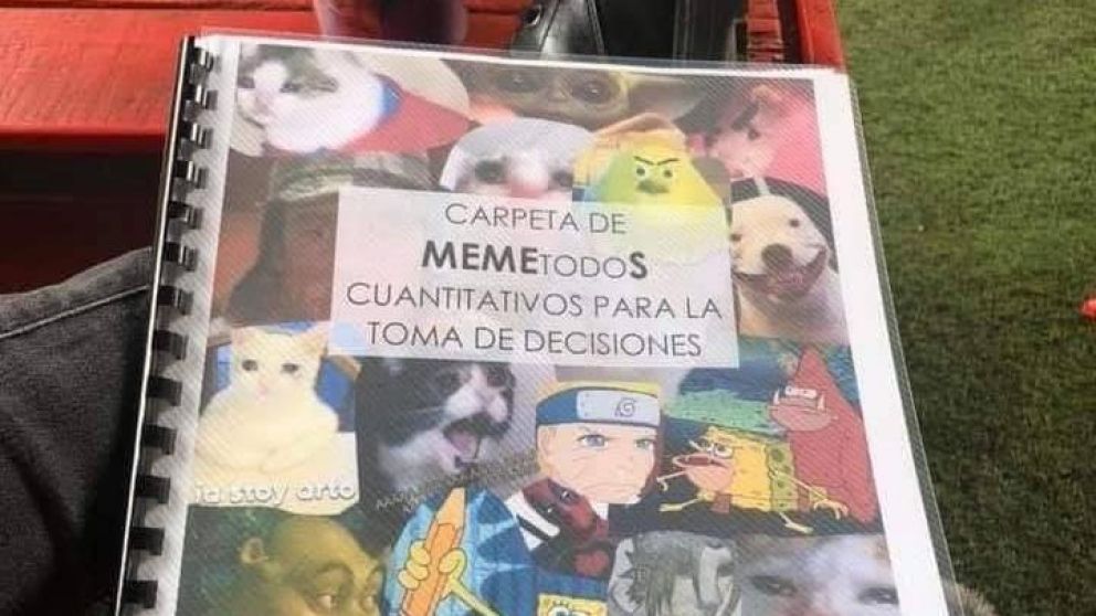 La carpeta que entregó el alumno.