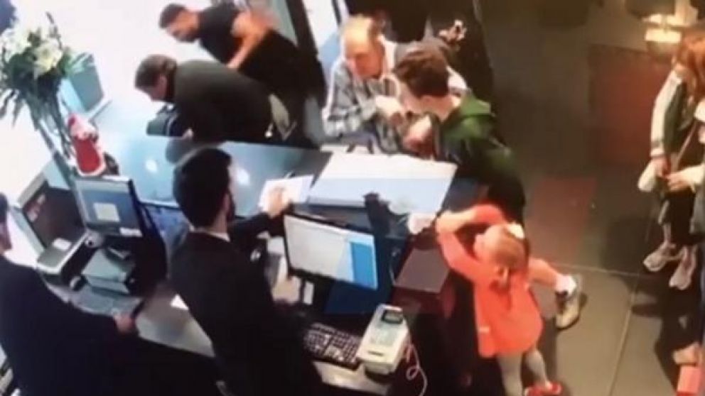 Ocurri� el 5 de de diciembre pasado. (Captura de video)