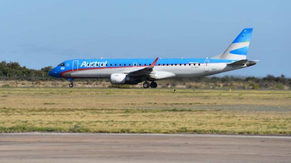 Una tripulación rescató a una víctima de trata en un vuelo a Paraguay.