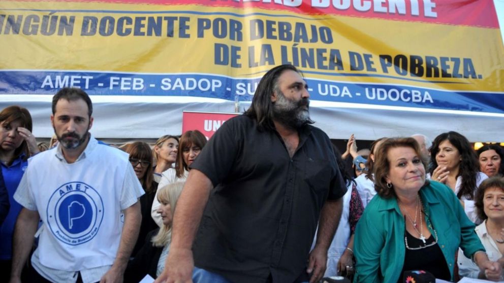 En Buenos Aires hay más de 300.000 docentes.