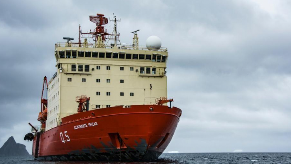 El rompehielos "Irizar" amarró en Buenos, tras finalizar su etapa de navegación