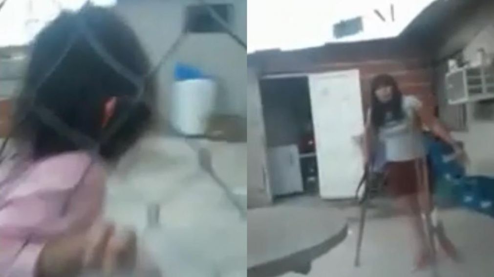 ¿Cómo ayudar a la nena que pide auxilio a su vecina y es azotada por su madre?