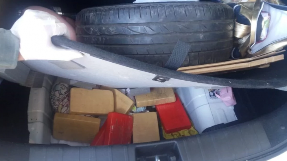 La sustancia hallada en el auto del funcionario.
