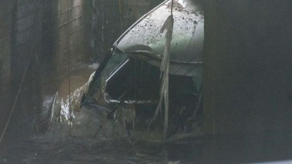 Así sacaron el auto de Fiorella Furlán (Gentileza UNO Entre Ríos).