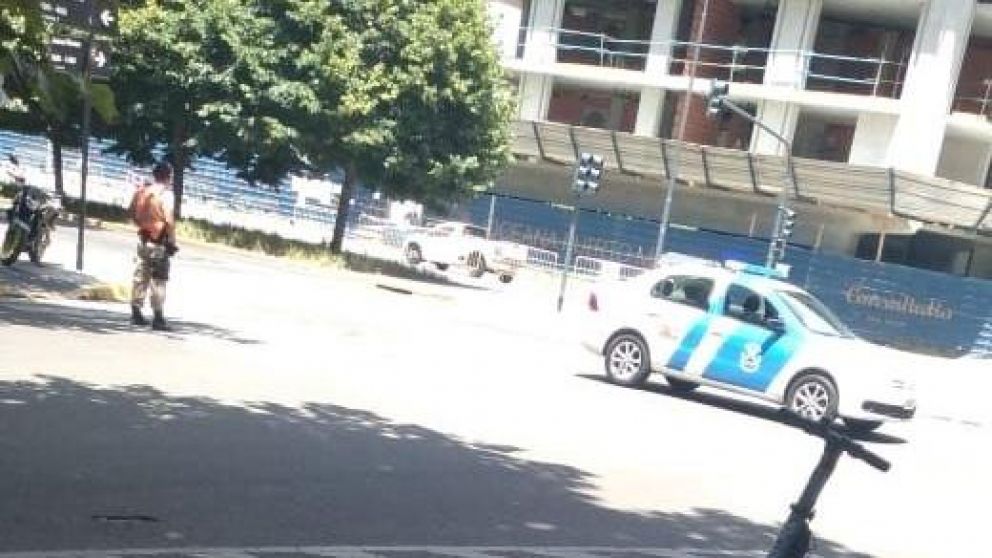 El suceso se registró a metros del hotel Faena.