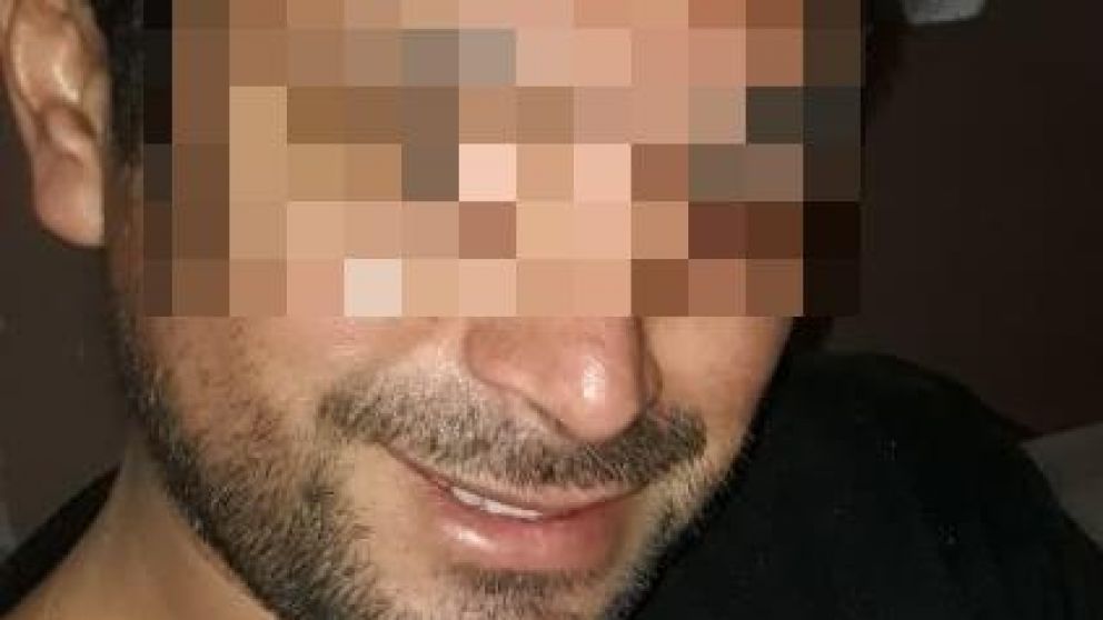 El acusado permanece en libertad.