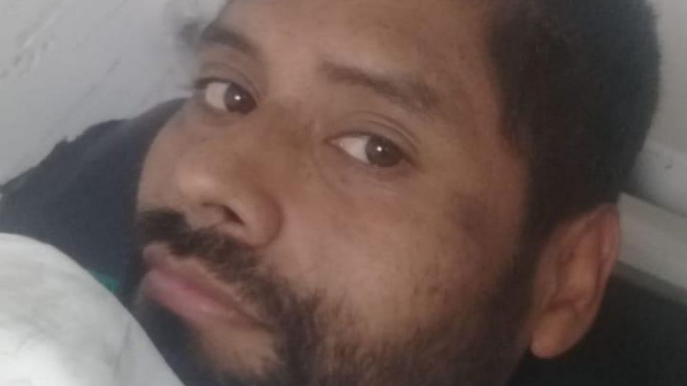 Adrián Merida, el joven de 34 años que tiene esquizofrenia y estaba perdido.