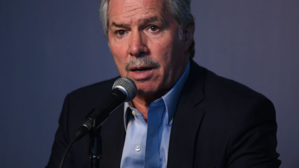 "No vamos a hacer cosas que nos traigan problemas", sostuvo el ministro.