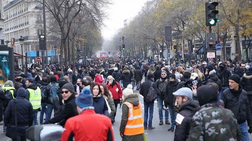 Las movilizaciones y el paro continúan en Francia