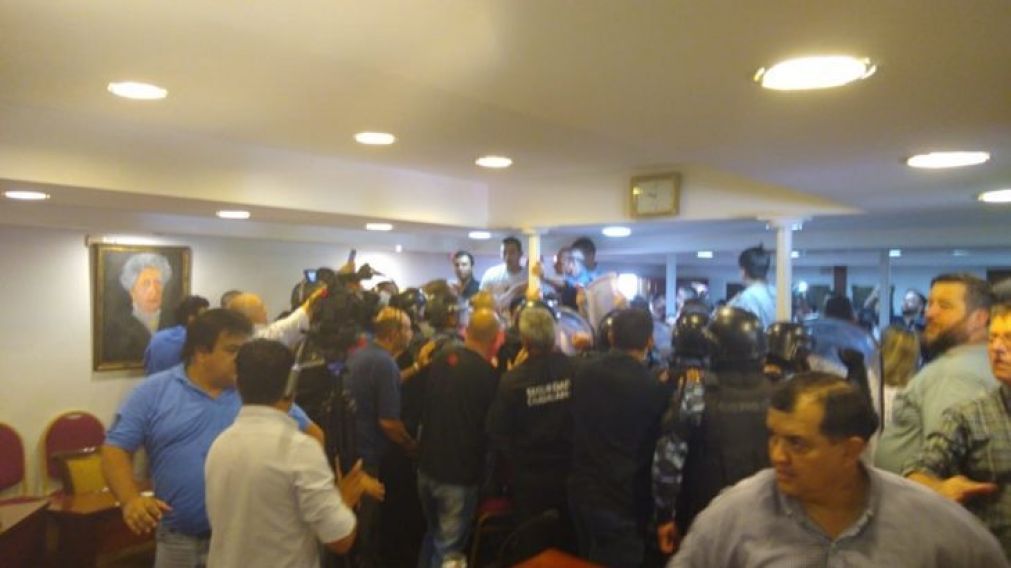 Escándalo en el Concejo Deliberante de Puerto Iguazú.