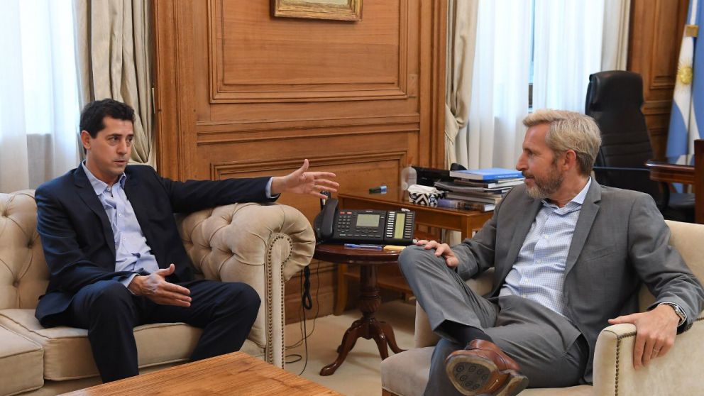 Frigerio y Wado de Pedro, en una charla muy amena.