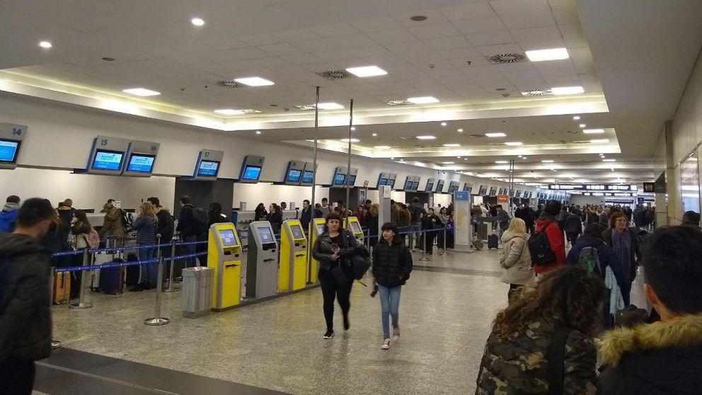 La medida es hasta las 0 del sábado. (Twitter).