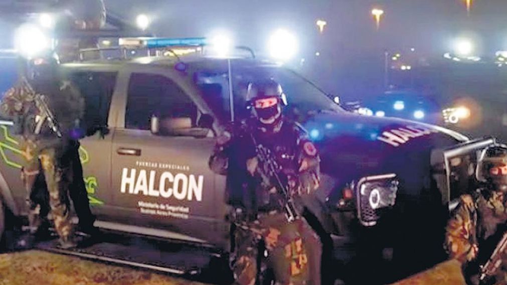 Los policías del Grupo Halcón participaron de los diversos allanamientos efectuados en Moreno.