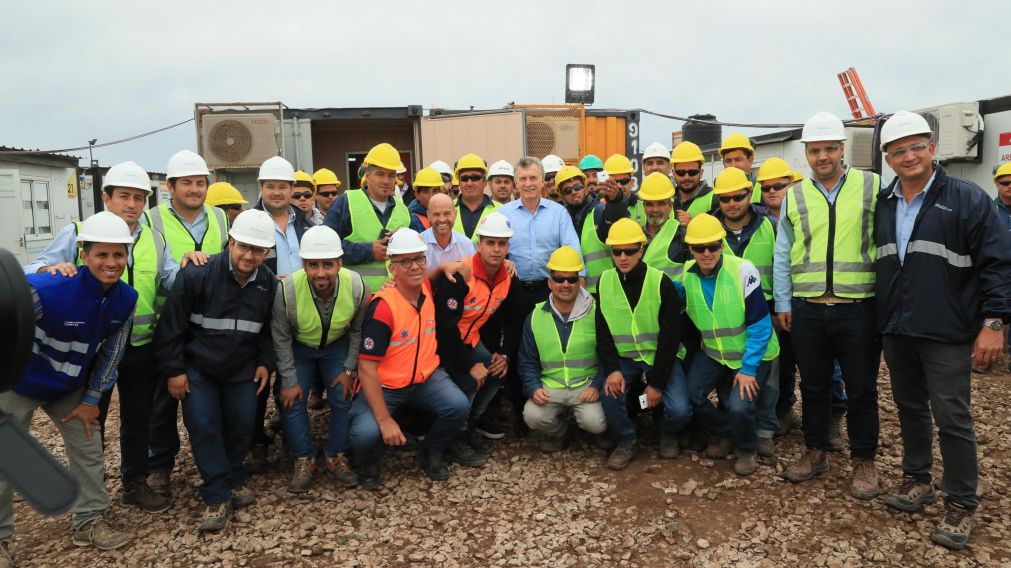 Mauricio Macri visitó las obras del Ferrocarril Belgrano Cargas de Santa Fe.