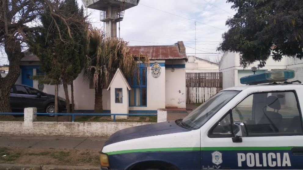 Pesquisas policiales del destacamento de Conesa se ocupan de investigar el tremendo episodio.