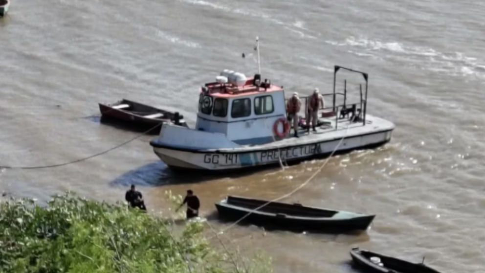 El joven era buscado desde el jueves, cuando cayó al agua. (Gentileza La Lupa Medios).