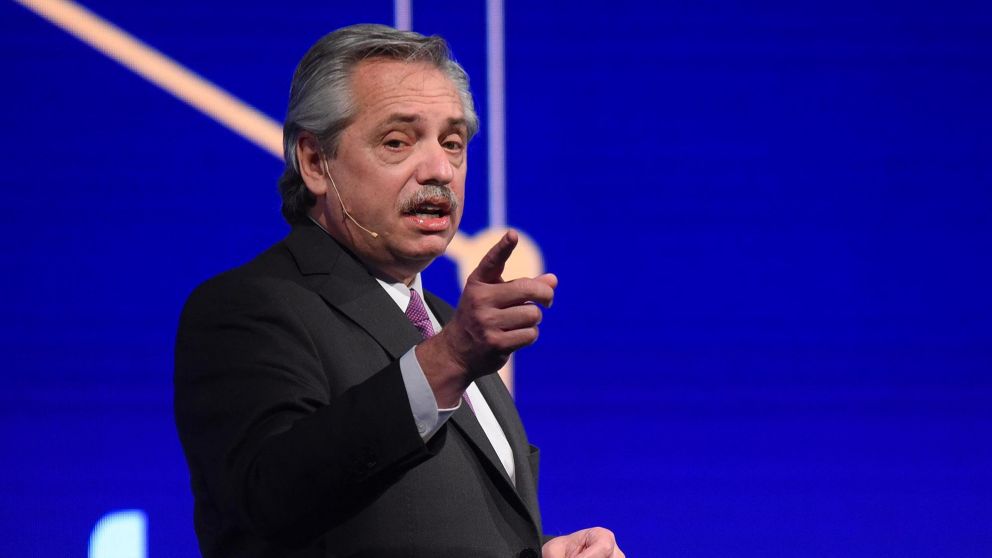 El mandatario utilizó las redes para congratular a Borrell (Jonatan Moreno-Diario Crónica).