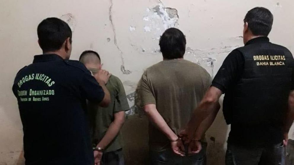 Dos personas fueron detenidas por realizar "cash trapping" en cajeros automáticas