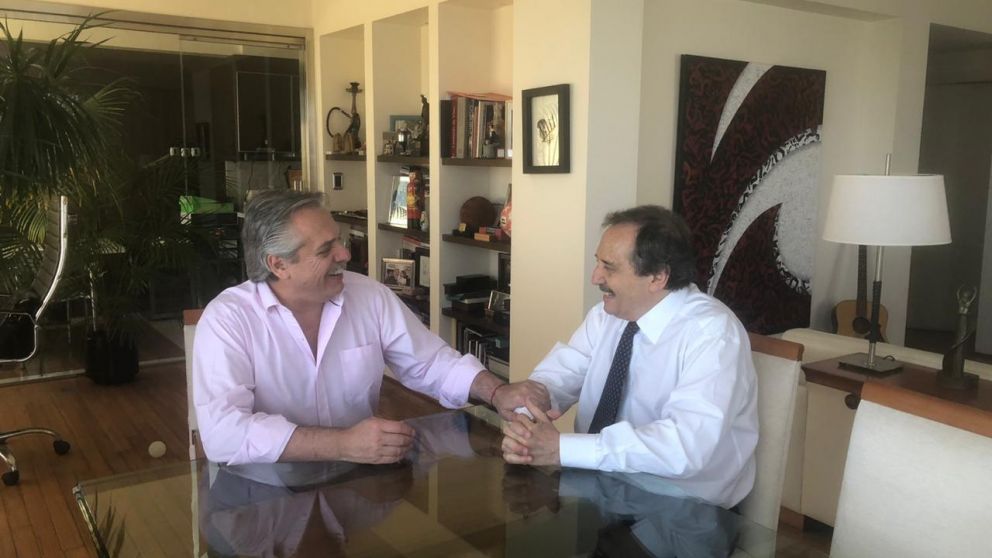 Alberto Fernández y Ricardo Alfonsín en la reunión que se realizó en la casa del presidente electo