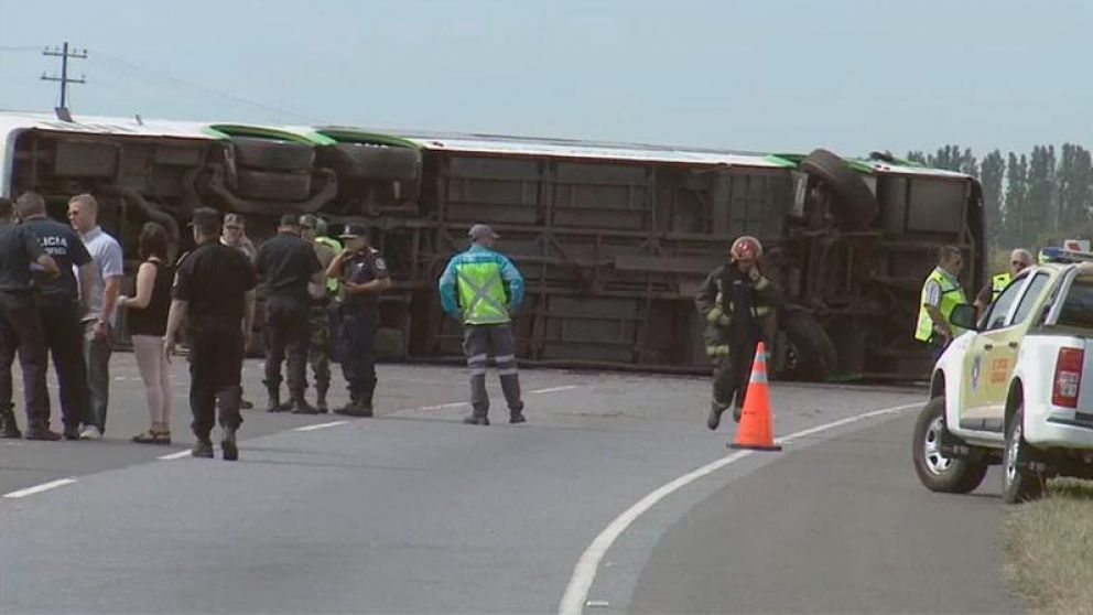 As� qued� el micro tras la fatalidad.