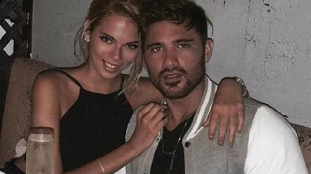 Mallorca Tebaldi junto a la modelo Camila Serra, quien sufrió la violencia de género del empresario.