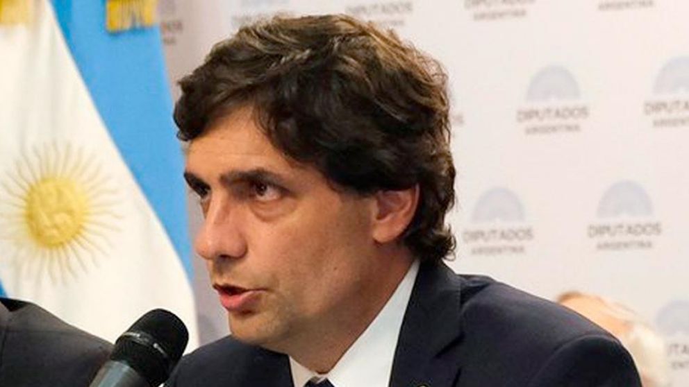 Lacunza habló de la gestión del gobierno con respecto a la deuda tomada durante 2018.