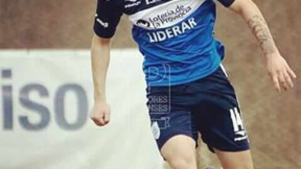 Alan Gómez, cuando se desempeñaba en Gimnasia.