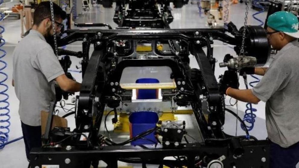 La actividad económica bajó por segundo mes consecutivo.