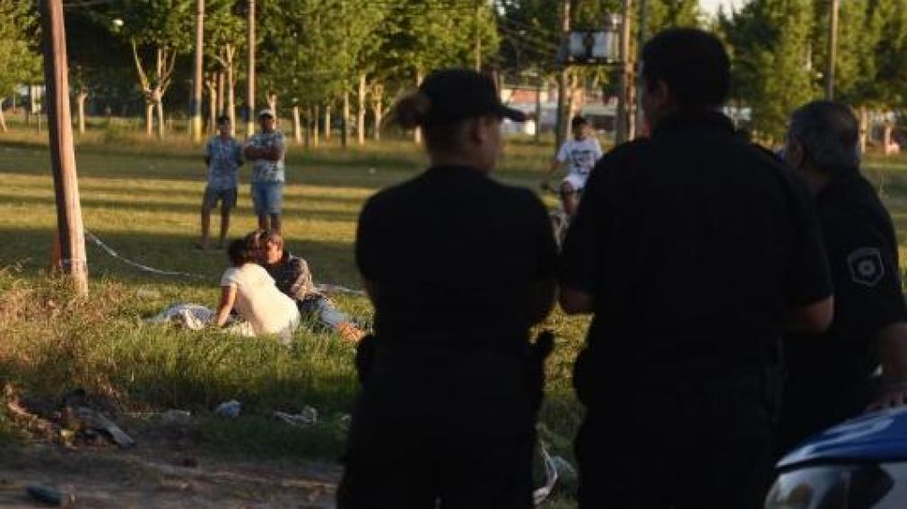 El sitio en donde quedó tirado el cadaver del hombre buscado por la justicia.