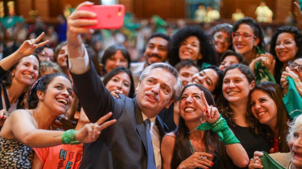 Alberto Fernández en la presentación del libro "Somos Belén".