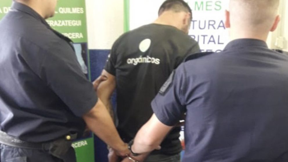 El despreciable pervertido fue localizado en la localidad de Ezpeleta.