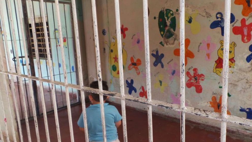 Los pequeños reclusos son admitidos en los penales hasta los 4 años.