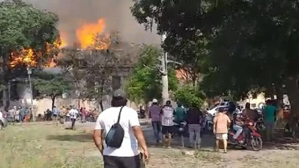 El incendio en el ingenio de Jujuy ya dejó un saldo de ocho muertos.