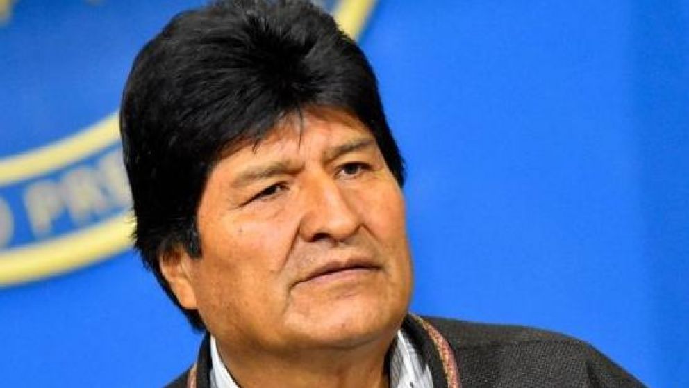 Evo Morales denunció "persecución" a miembros de su partido.