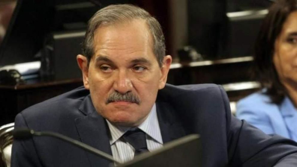 José Alperovich, senador nacional y ex gobernador de Tucumán, acusado por su sobrina.