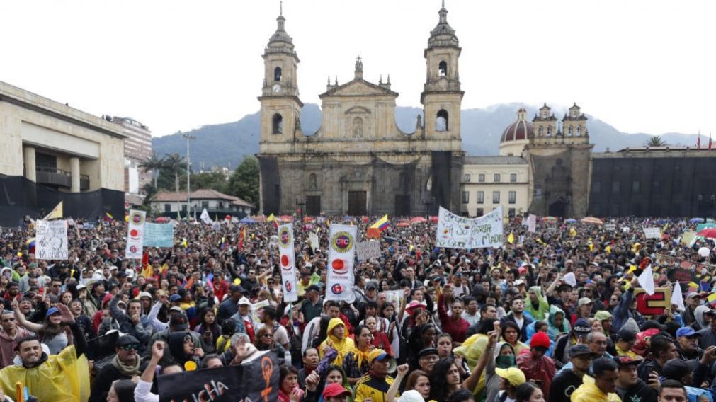 Miles de colombianos se movilizaron en las principales ciudades del país.